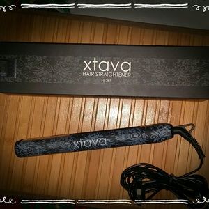 Xtava Fiore Hair Straightner